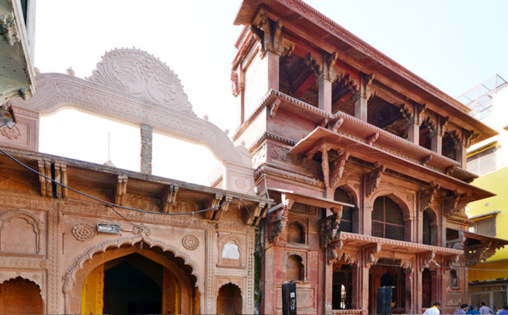 Shri Radha Vallabh Mandir