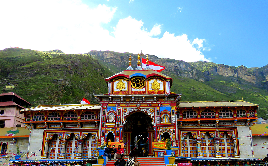 Badrinath Temple - Famous Temples in India